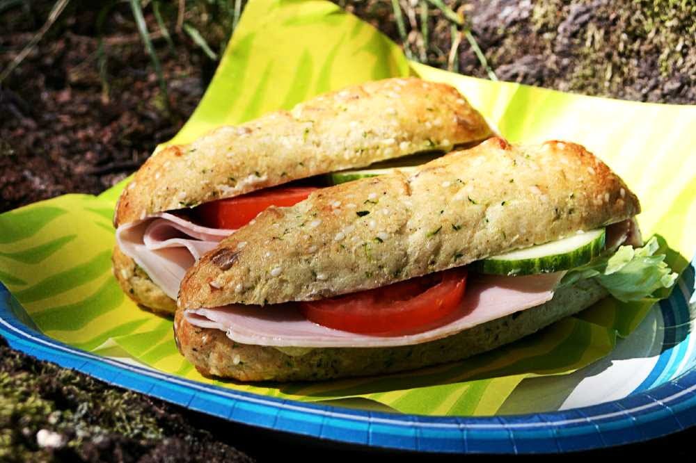 8 supergoda recept med zucchini som du troligtvis aldrig testat! 11 Hannahs saftiga zucchinibaguetter
